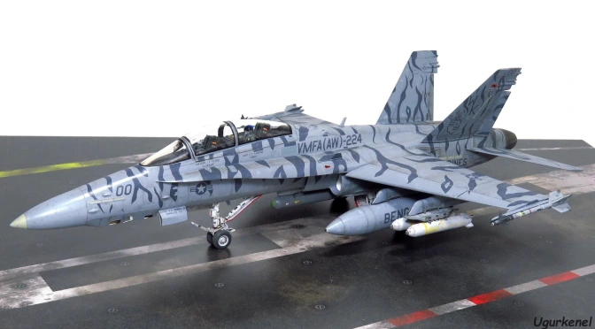 Kinetic F/A-18D ATARS Hornet 1/48